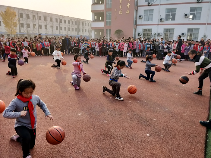 绚丽大课间 ——记黑埠中心小学阳光体育活动