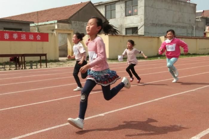 黑埠中心小学阳光体育系列报道（二）快来看，黑小春季田径运动会开赛啦！